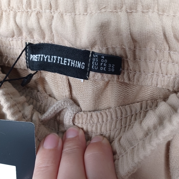 PrettyLittleThing New With Tags Shorts - Picture 3 of 4